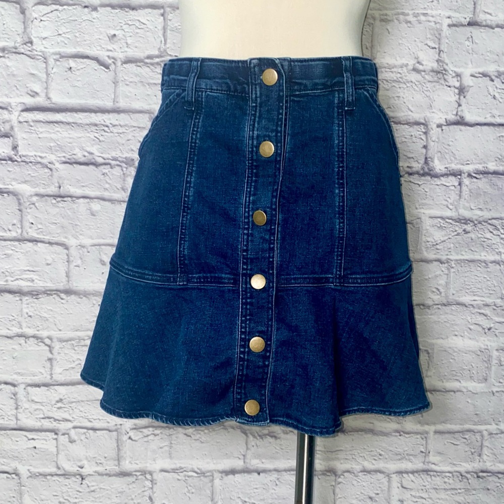 Draper James Denim Button Front Peplum Skirt. High-Waisted. Pockets. Size 8. - Picture 6 of 14